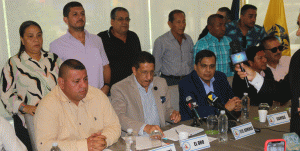 TRANSPORTE PESADO ECUATORIANO ADVIERTE AL GOBIERNO CON “APAGAR MOTORES” SI NO FRENA EL ALZA DEL DIÉSEL